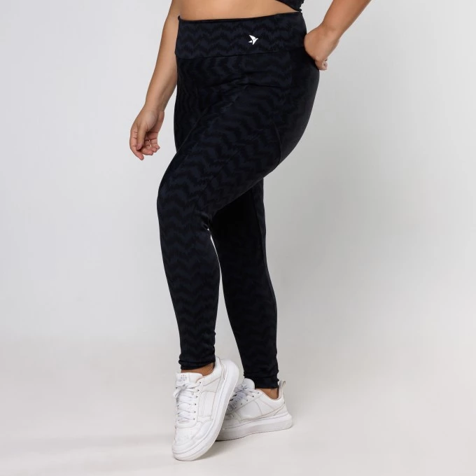 Legging Recortes Preta Detalhes em V Boreal