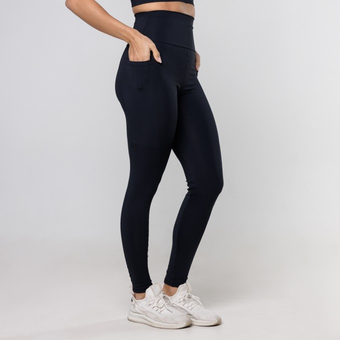 Legging Essential com Bolso Preto