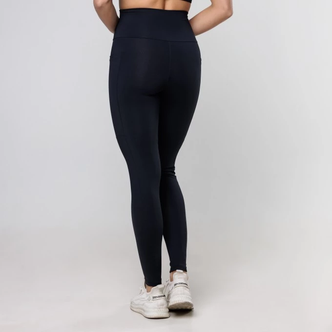 Legging Essential com Bolso Preto